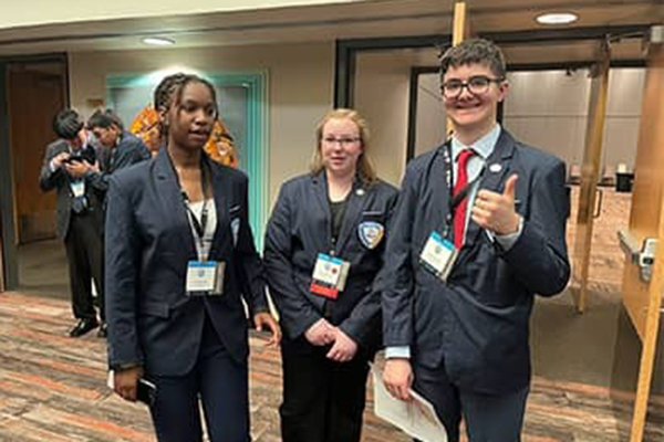 photonews FutureBusinessLeadersInTucsonSLC 01 1